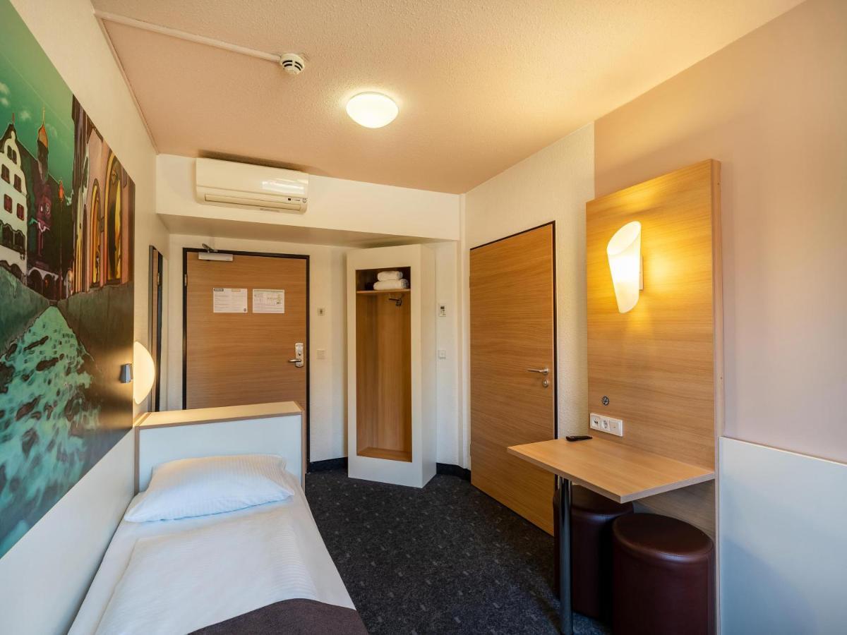 B&B Hotel Freiburg-Nord Экстерьер фото