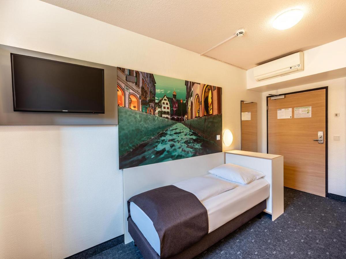 B&B Hotel Freiburg-Nord Экстерьер фото