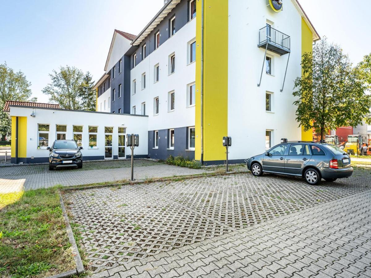 B&B Hotel Freiburg-Nord Экстерьер фото