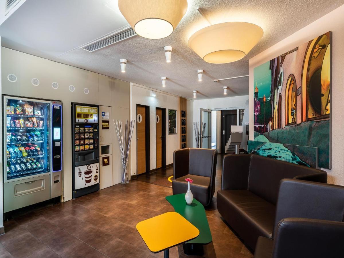B&B Hotel Freiburg-Nord Экстерьер фото