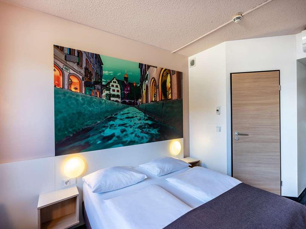 B&B Hotel Freiburg-Nord Номер фото